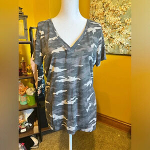 Pink Camo T-Shirt l PTP 19